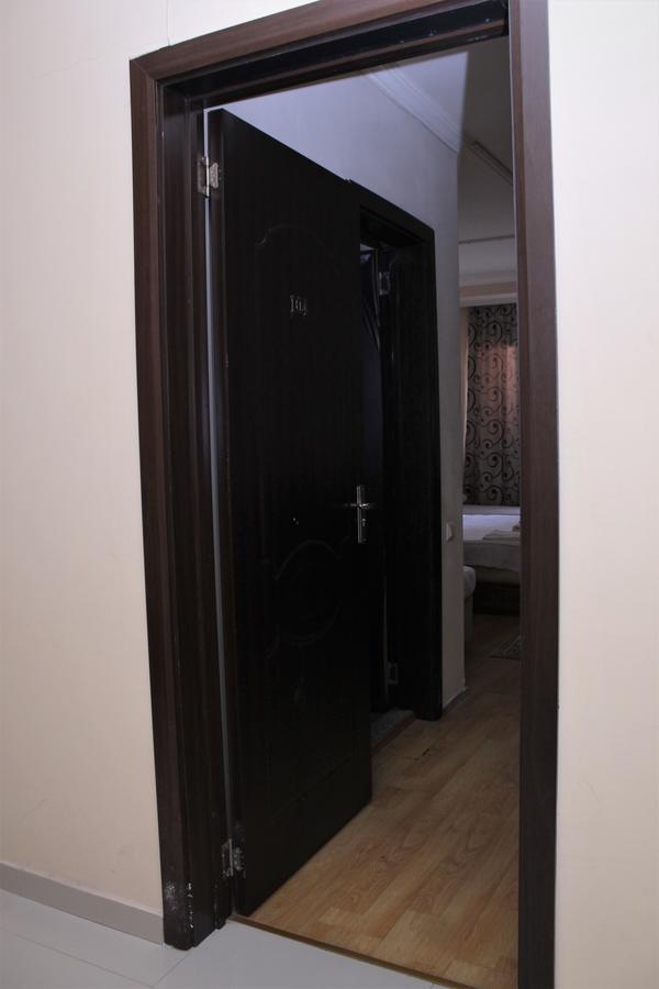 Hotel Hayat 巴统 外观 照片